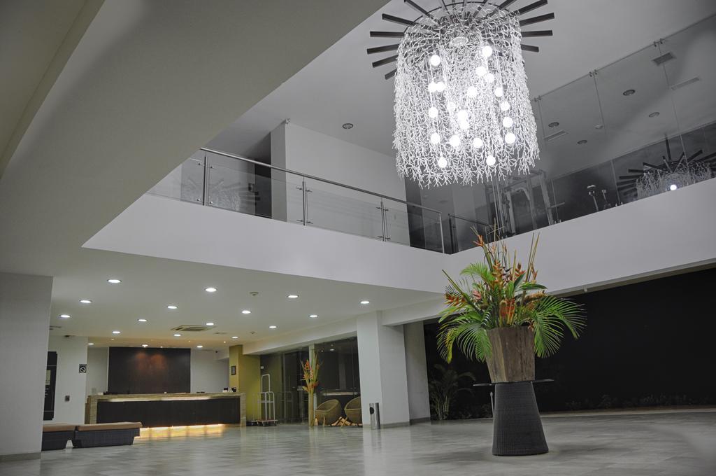 Hotel Makana Resort Tonsupa Luaran gambar