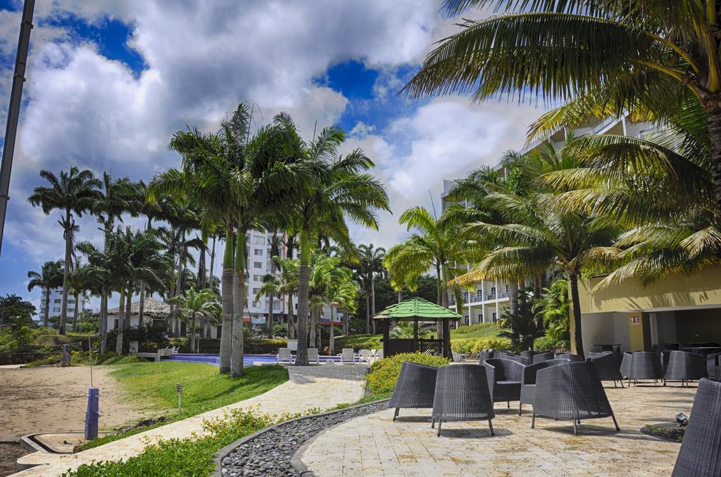 Hotel Makana Resort Tonsupa Luaran gambar