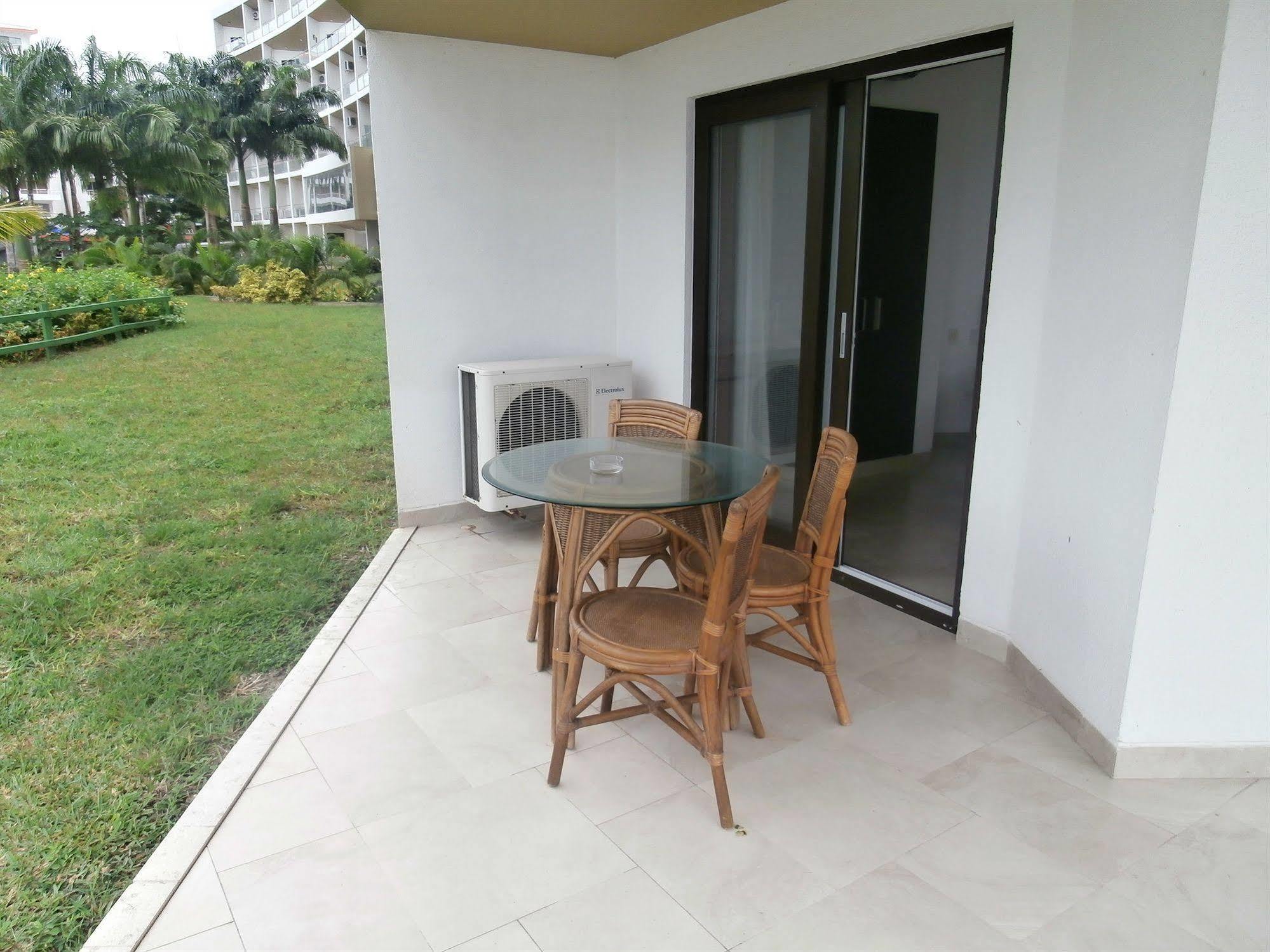 Hotel Makana Resort Tonsupa Luaran gambar